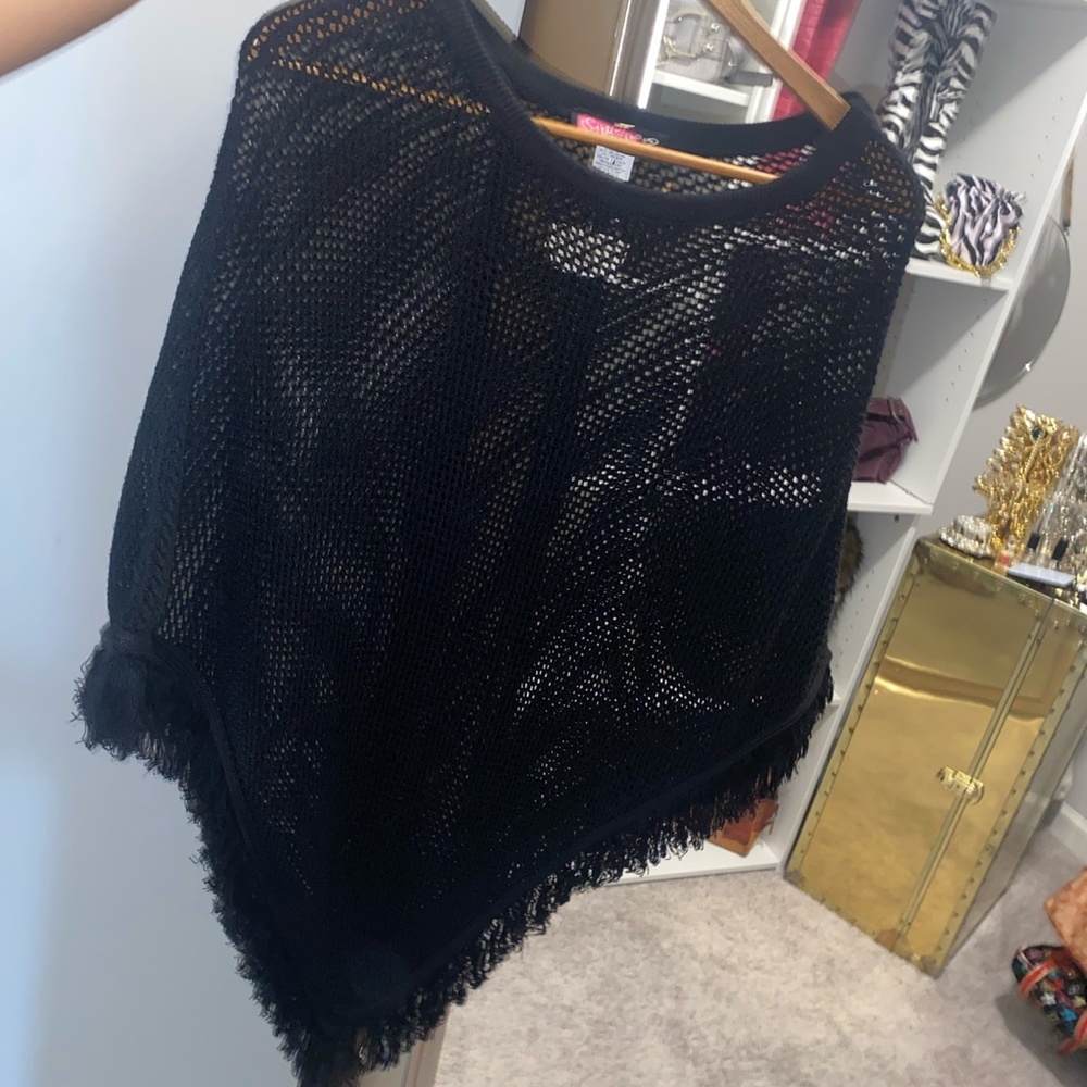 Fringe shall - Picture 2 of 3